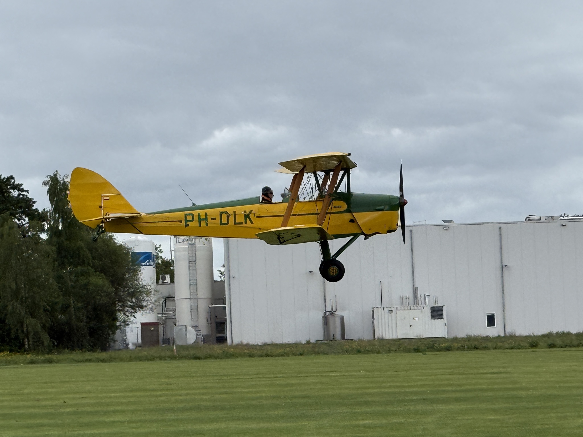 PH-DLK_140526